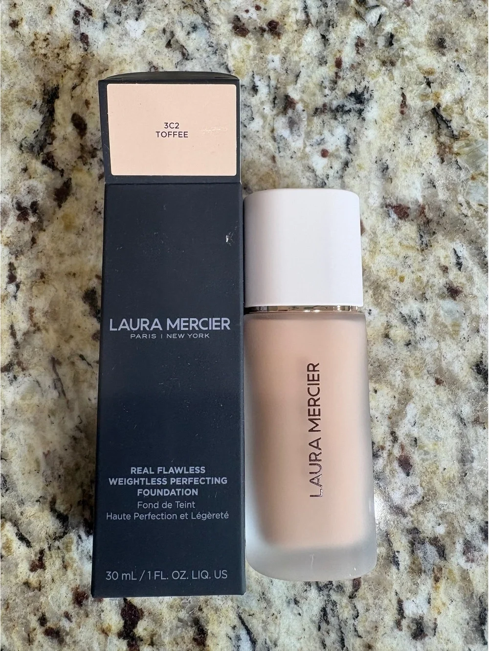 Laura Mercier 3C2 TOFFEE Flawless Foundation Weightless NIB